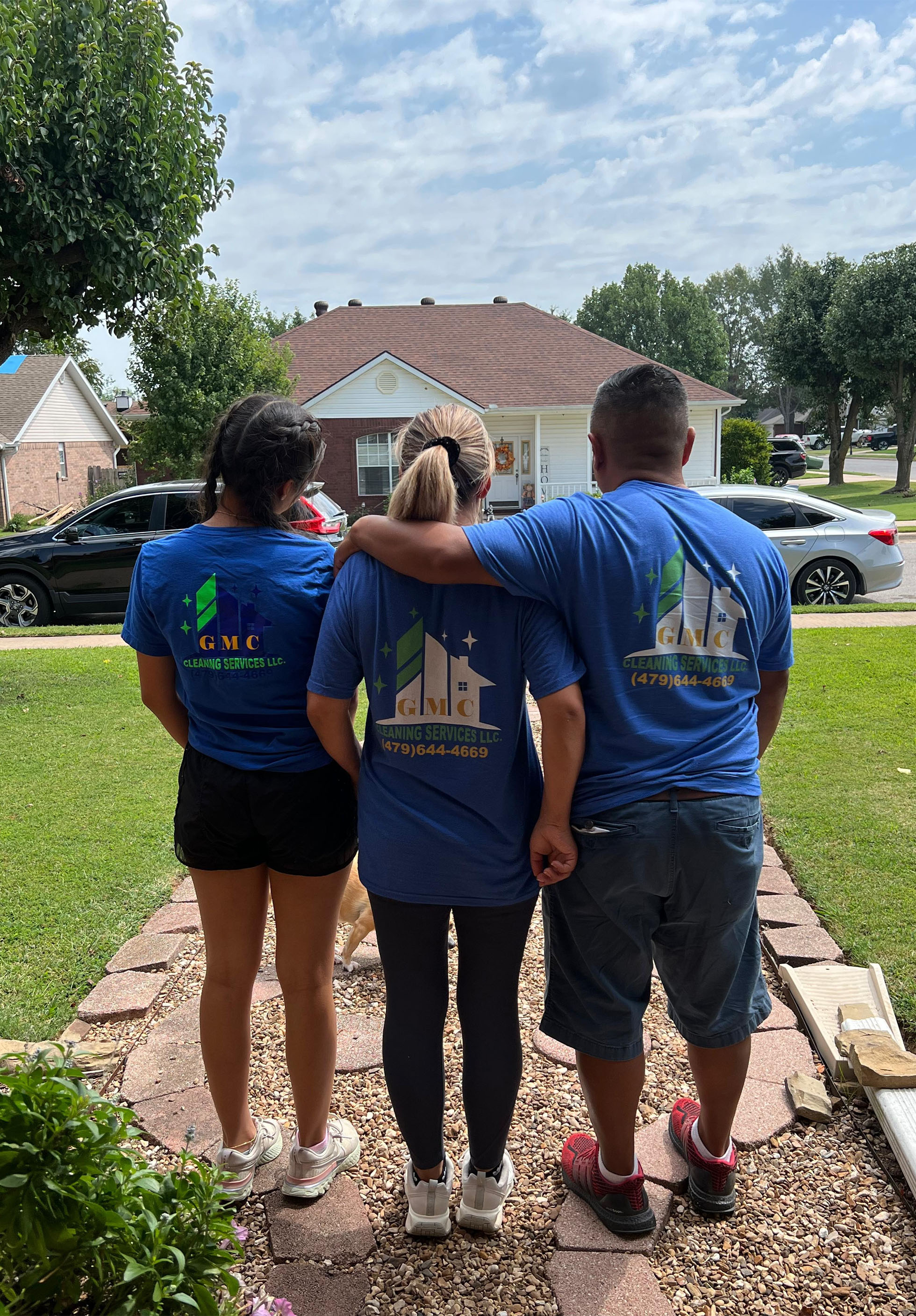 About GMC CLEANING SERVICES LLC